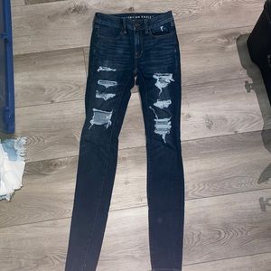 High waisted ripped jeans